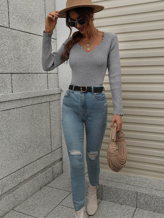 SCALLOP KNIT TOP - GREY