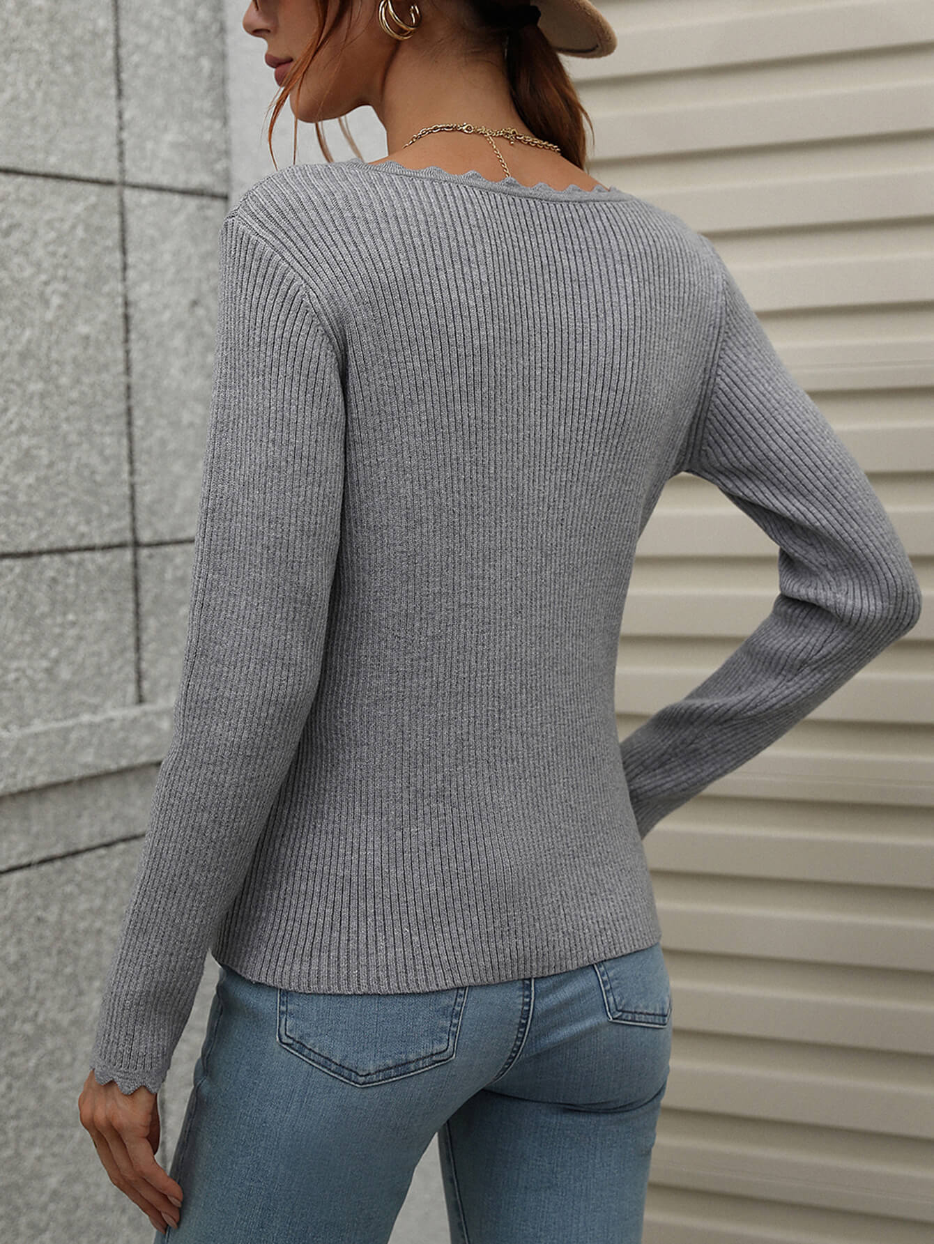 SCALLOP KNIT TOP - GREY