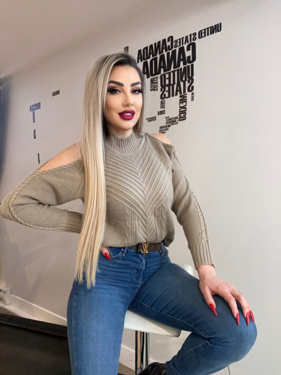 Calistally Doll | Beige Shoulder Cut-Out Knit Sweater