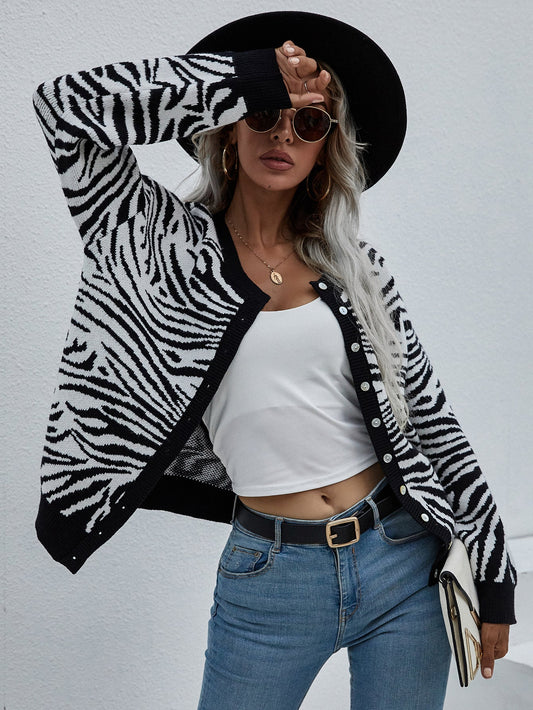 Calistally | Tiger Year Animal Patterned Knit Cardigan - Black