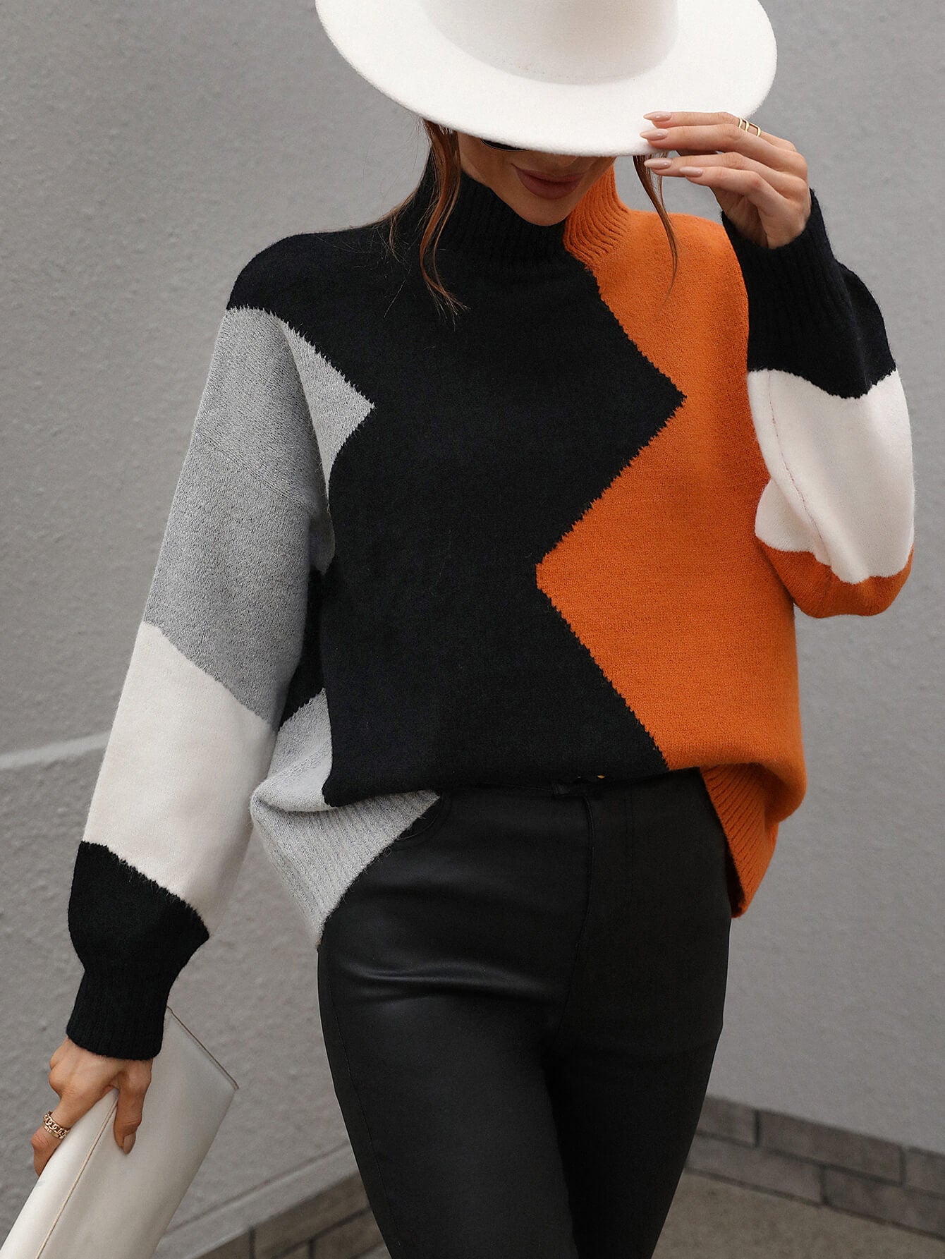 BRANDY KNIT SWEATER - BLACK