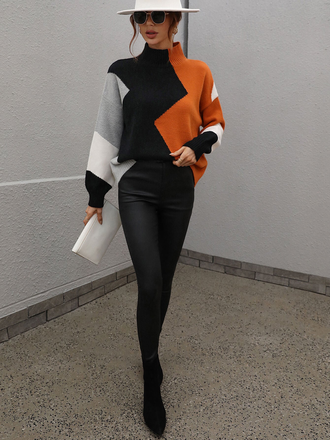 BRANDY KNIT SWEATER - BLACK