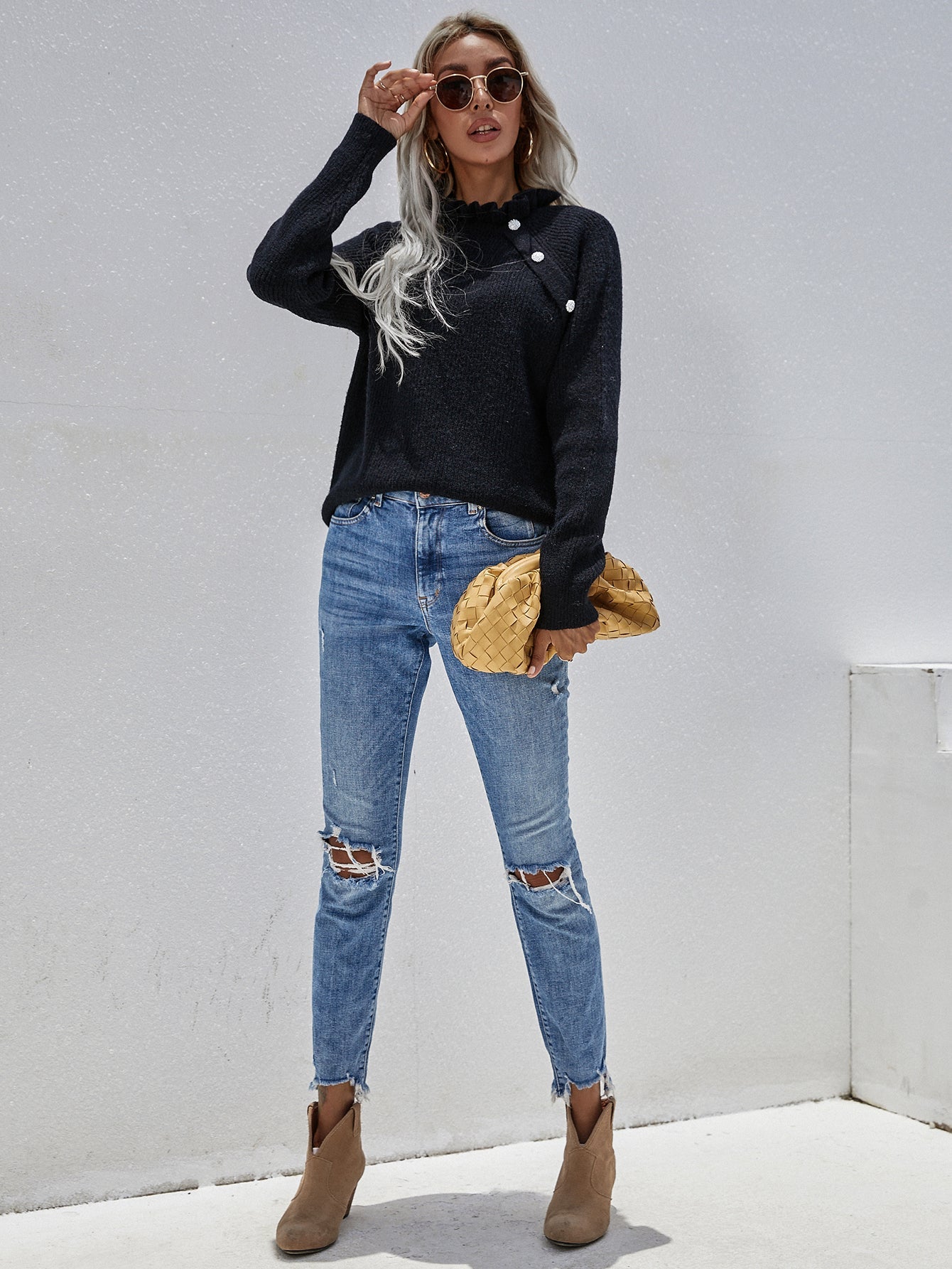 Calistally Doll | MAKEDO Black Knit Sweater