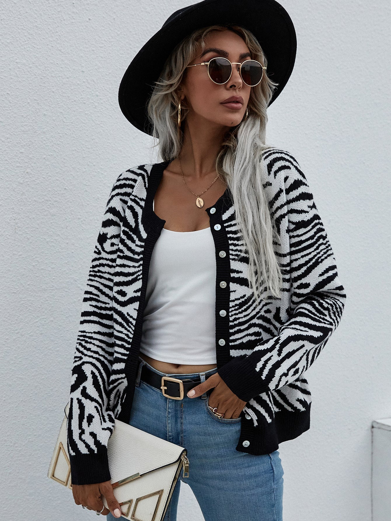 Calistally | Tiger Year Animal Patterned Knit Cardigan - Black
