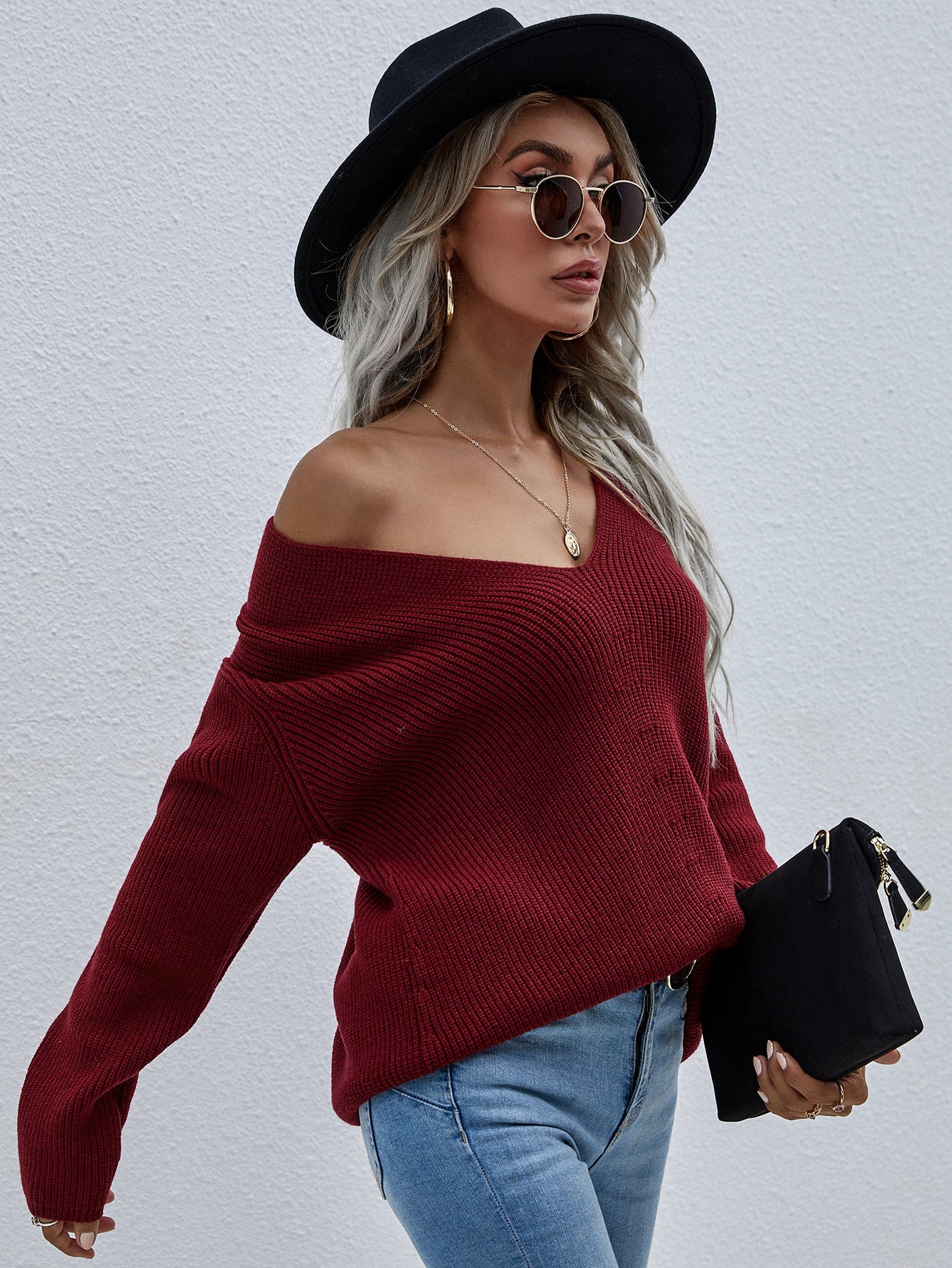 Calistally | Burgundy Marjorie V-neck Knit Sweater