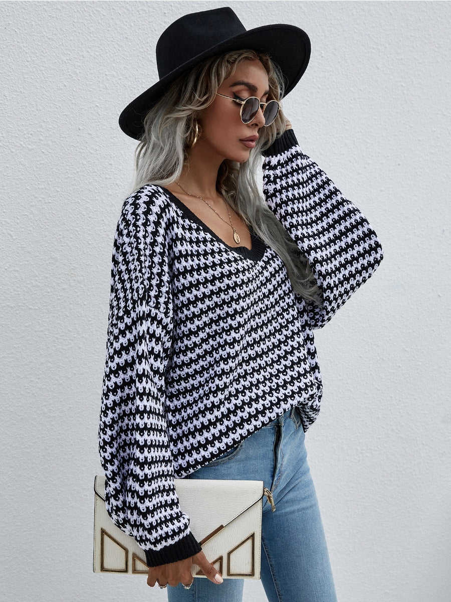 Calistally | Puff sleeve V-Neck Sweater - Black