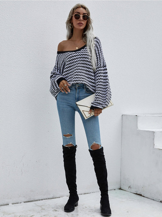 Calistally | Puff sleeve V-Neck Sweater - Black